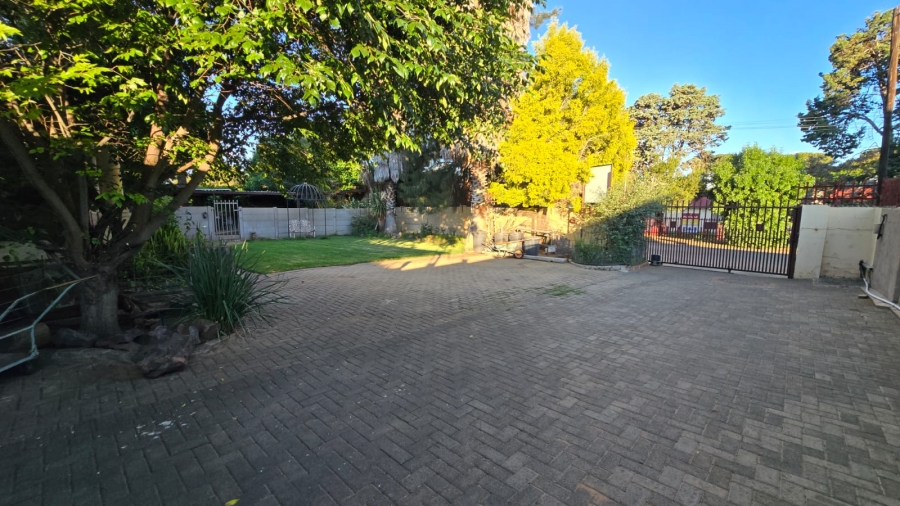 5 Bedroom Property for Sale in Navalsig Free State